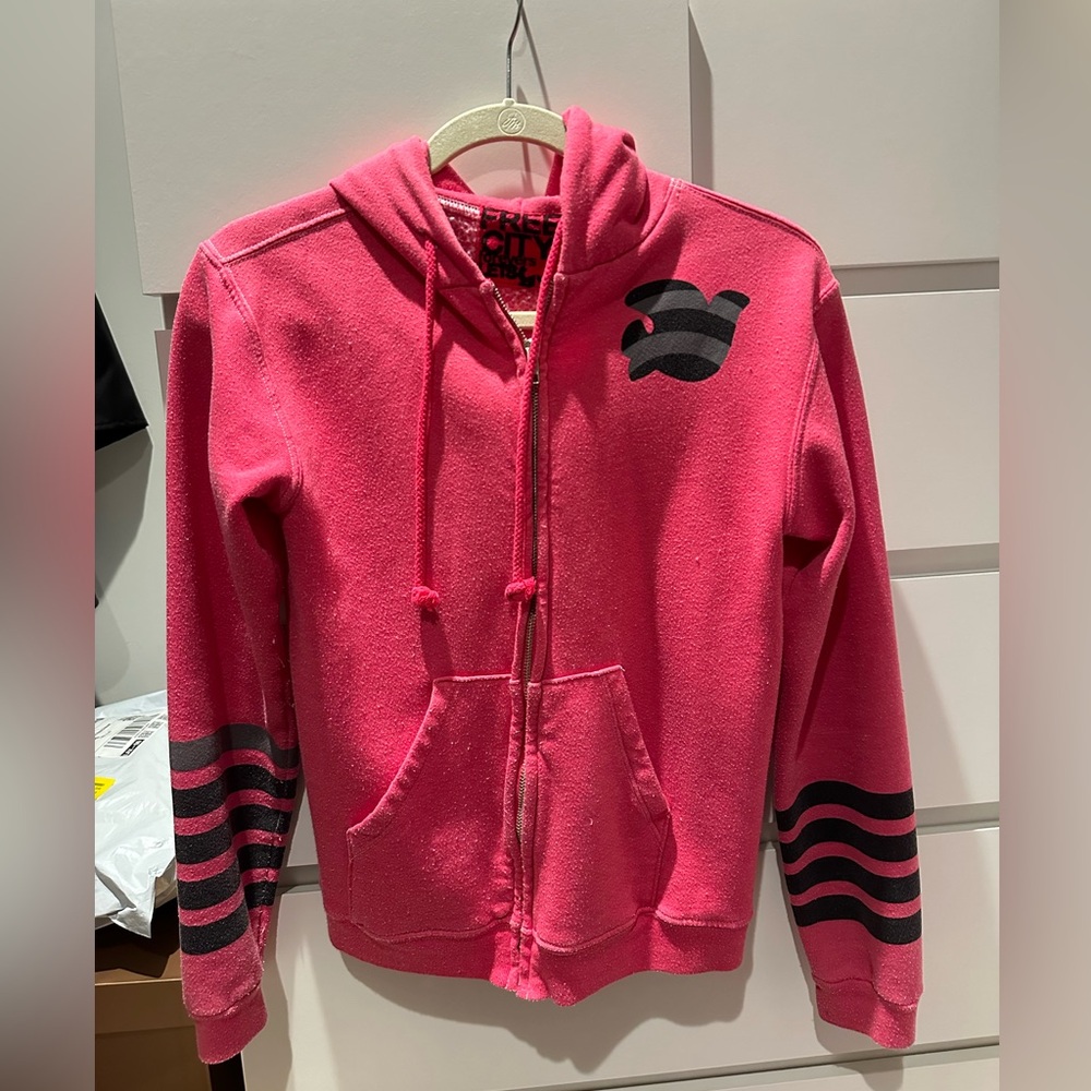 Free City bright pink zip up - Picture 5 of 5